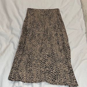 Brandy Melville cheetah high waisted midi skirt